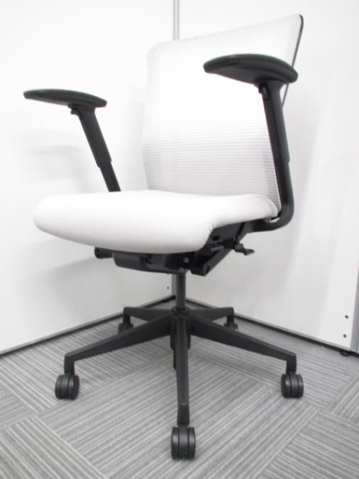 【在庫入替】肘つき　ウチダ製　エルフィ　【UCHIDA　Elfie】カラー：ホワイトグレイ(WGR-K)
                        エルフィ
                                    中古
            