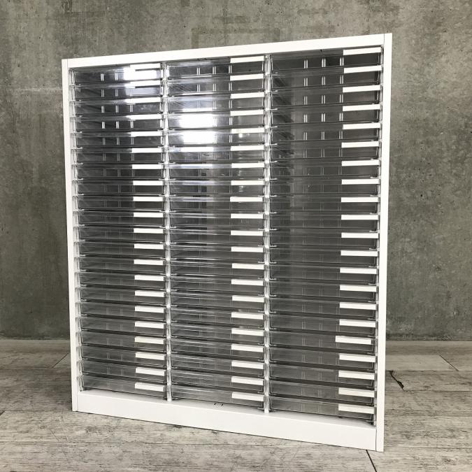 クリスタルトレイ型のローキャビネット！ホワイトカラーで人気です！【イトーキ　クリスタルトレイ　ローキャビネット】
                        シンライン
                                    中古
            