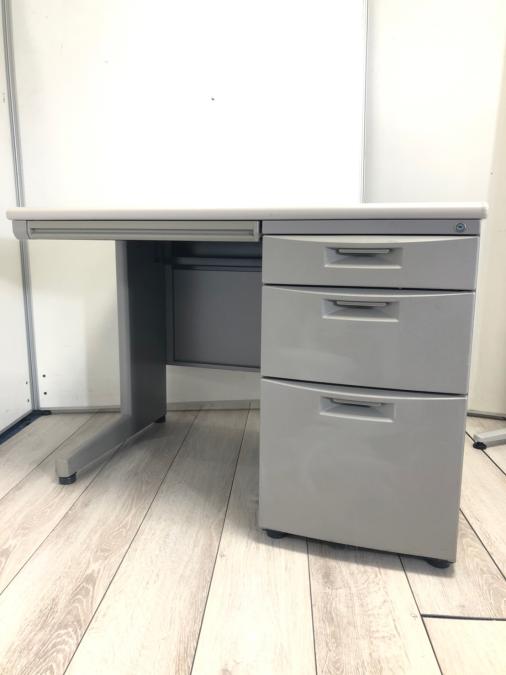 W（幅）1000イトーキ｜CZY｜片袖机｜ライトグレーでオフィスを明るく！
                        CZYデスク
                                    中古
            