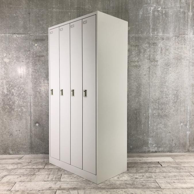 高さがあるので、長い制服をかけるにはうってつけのロッカーです！■オカムラ　■FZロッカー
                        FZタイプ
                                    中古
            