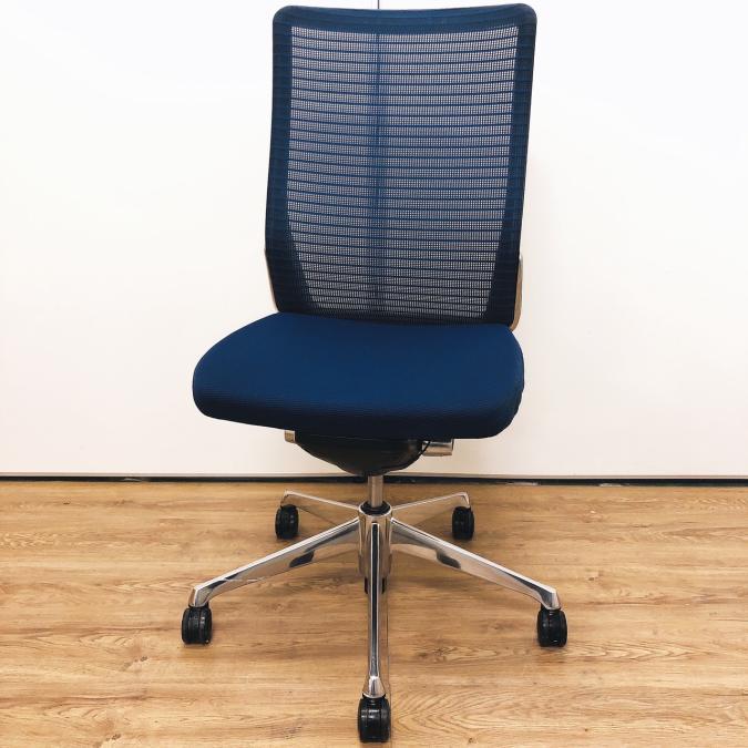 【リクライニング反発調整不良あり】　ＯＡチェア　肘無　オカムラ　コーラル　Choral　メッシュ　ブルー　高級　会議室　役員　在宅　テレワーク
                        コーラルチェア
                                    中古
            