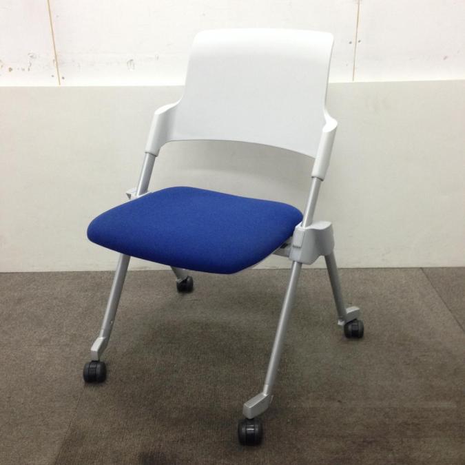【8脚入荷】コクヨの人気会議チェア「アンフィ」重ねて省スペース利用に便利　おすすめ　ロット
                        アンフィ
                                    中古
            