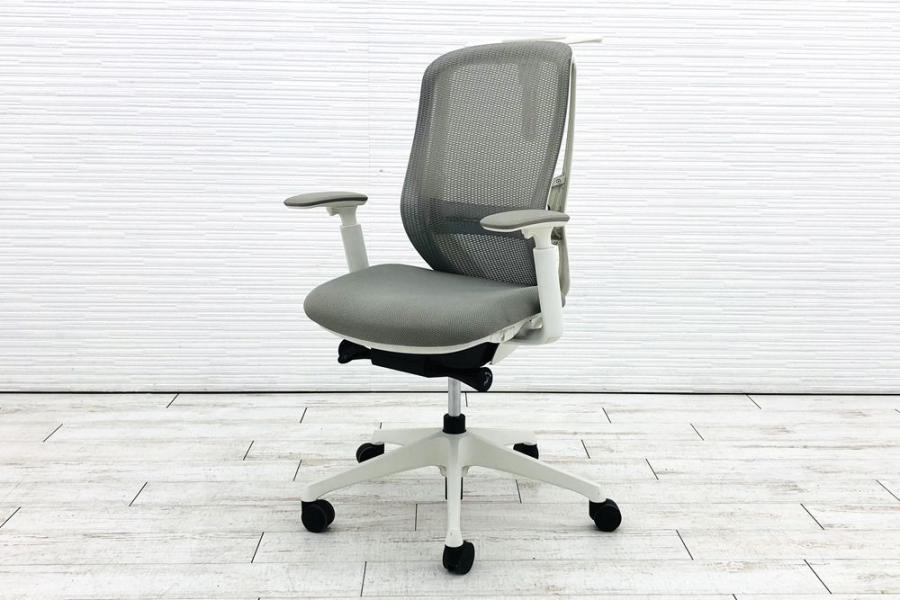 【コスパ抜群！間違いなしのチェア！】■オカムラ製　シルフィーチェア　可動肘付　ライトグレー　ランバーサポート　ハンガー付【OI】【外部倉庫在庫】
                        シルフィーメッシュ
                                    中古
            