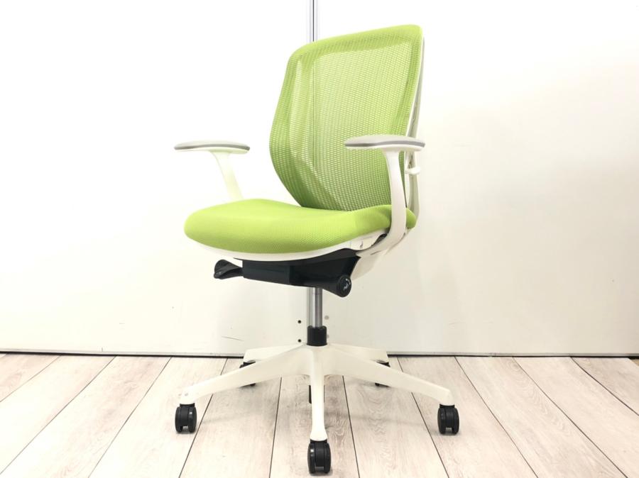 【￥30,900⇒￥24,800　商品入替20%OFF】【大人気シルフィーチェアをお手頃価格で！！】オカムラ　シルフィー　ライムグリーン　固定肘　ローバック　メッシュ　【β2309】
                        シルフィーメッシュ
                                    中古
            