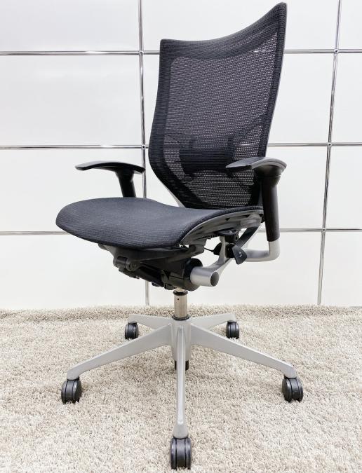 【高級チェアバロン】【ランバーサポート付き】SNS話題の高機能メッシュチェア入荷！■オカムラ■バロン
                        バロンメッシュチェア
                                    中古
            