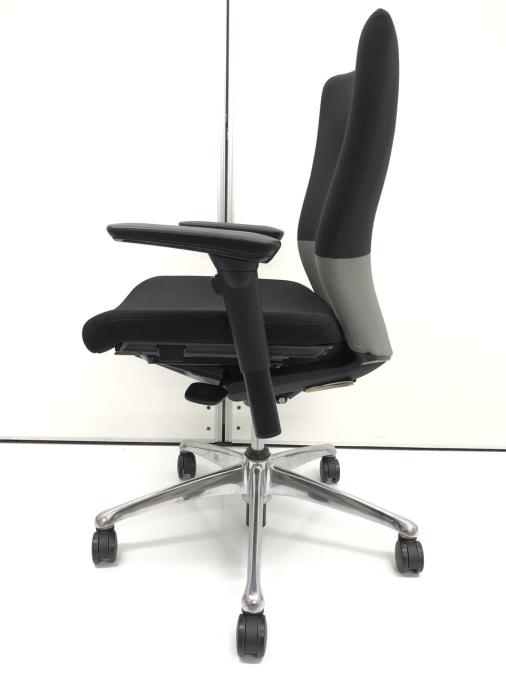 OKAMURA オカムラ オフィスチェア　フィーゴ 中古】フィーゴチェア オカムラ/okamura 肘付ミドルバックチェア