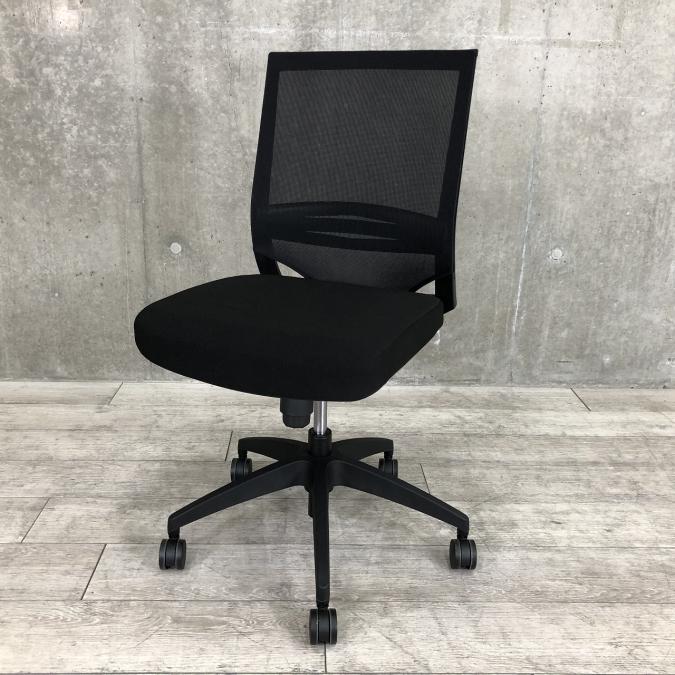 【人気のメッシュチェア！】プラス（PLUS）　KT-6シリーズ　メッシュチェア　■色：ブラック　ランバーサポート付
                        KT-6
                                    中古
            