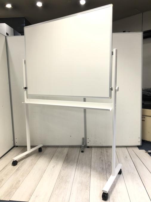 イトーキ製　自立式　帳面ホワイトボード　W1200
                        その他シリーズ
                                    中古
            