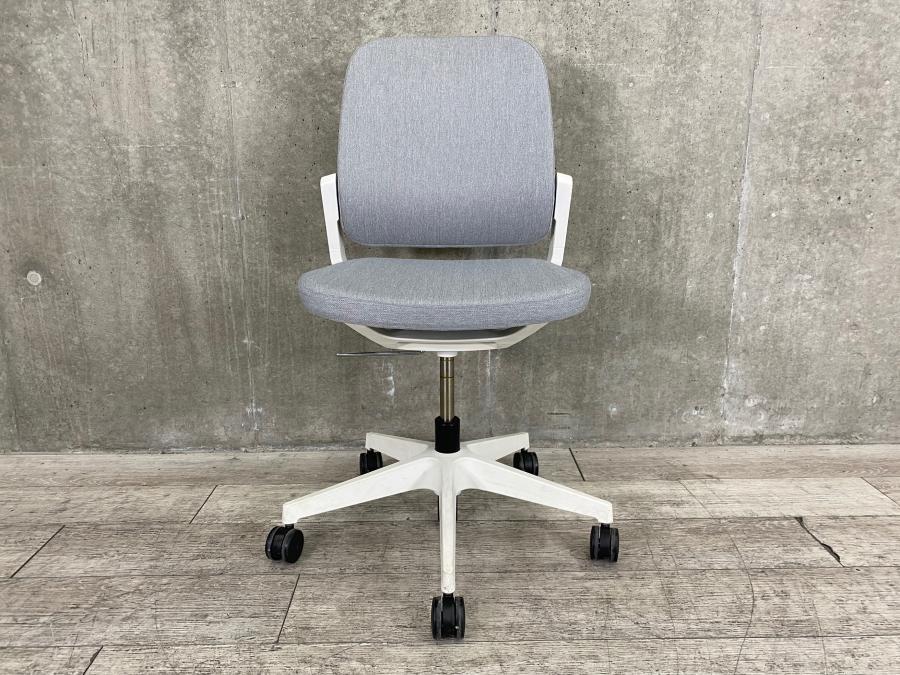 中古】レヴィチェア KG-520SB-W9T5 イトーキ/ITOKI 肘付ローバック