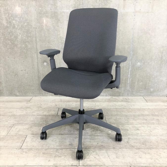 【先行予約品】【関東倉庫在庫品】4月中旬以降にオカムラ製最新シリーズ“Spher(スフィア)”が限定300脚入荷致します！【現行カタログ掲載品！】弊社使用欄【A00894227】
                        スフィア
                                    新古品
            