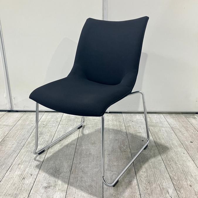 【10脚限定】オカムラ｜ミーティングチェア｜8145｜商談スペースや休憩スペースに最適！
                        8145シリーズ
                                    中古
            