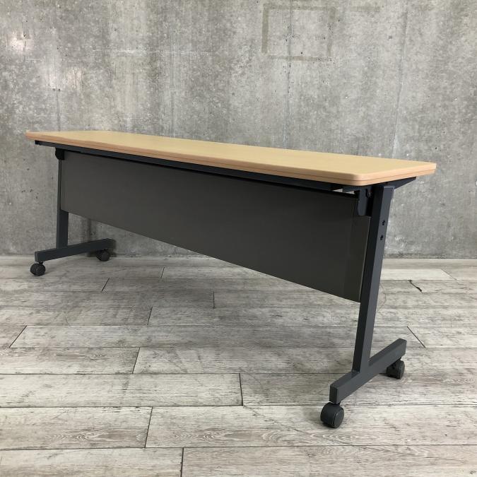 トヨスチール製　スタックテーブルが入荷しました！！
                        その他シリーズ
                                    中古
            