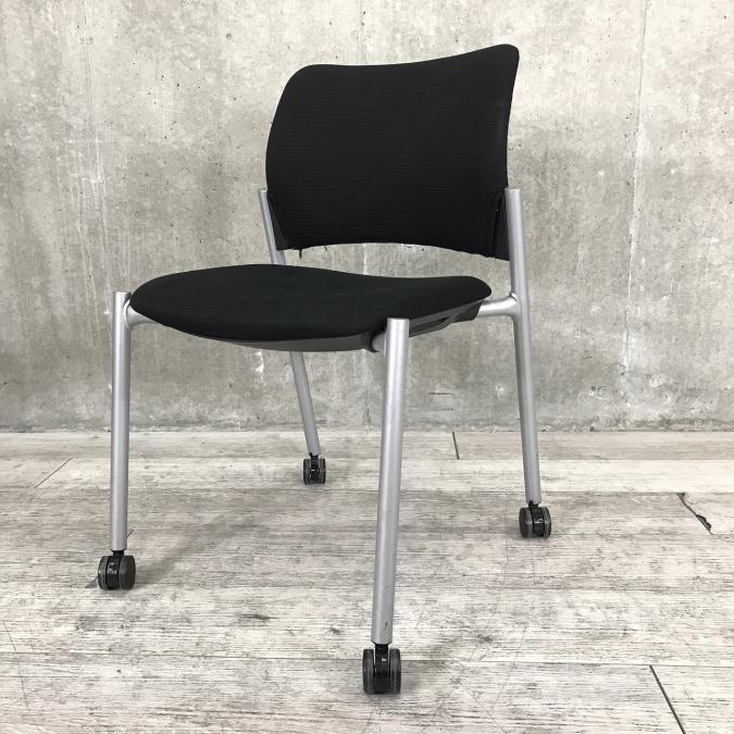 【11台入荷!!】岡村製作所製 スタッキングチェア ブラック 8147シリーズ■使用しない時は、重ねて収納可能です!![おつとめ品]
                        8147シリーズ
                                    中古
            