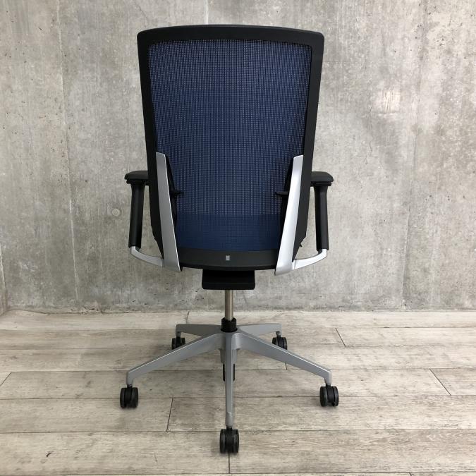 中古】ヴェントチェア KE-867JB-Z5B2 イトーキ/ITOKI 肘付