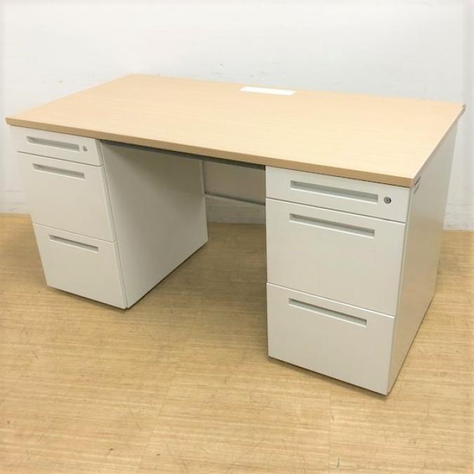 【在庫入替価格20%オフ】【傷ありお安く】イトーキ　CZRデスク　TypeS　ナチュラル天板でおしゃれ　W1400mm　
                        CZRデスク
                                    中古
            