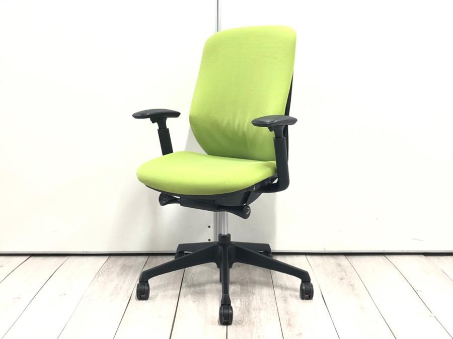 珍しい背面布張り仕様！
オカムラが一番推しているのはコレ！
■オカムラ/シルフィー/ライムグリーン
                        シルフィー
                                    中古
            