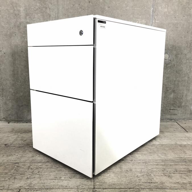 人気のホワイト色　イトーキ製 3段ワゴン入荷！■イトーキ/インステート/3段　減
                        インステート
                                    中古
            