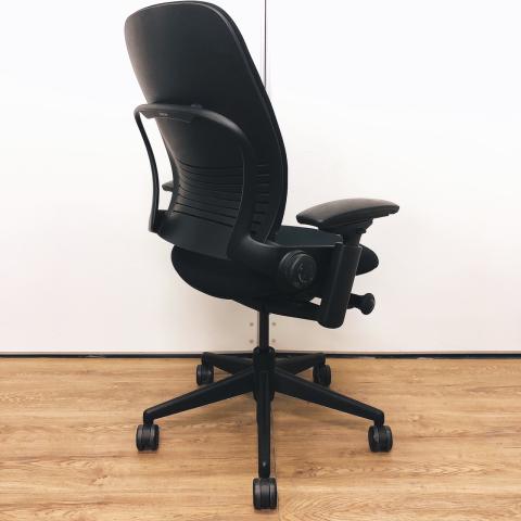 【中古】リープV2 TB117 Steelcase/スチールケース 肘付ハイバックチェア 405443