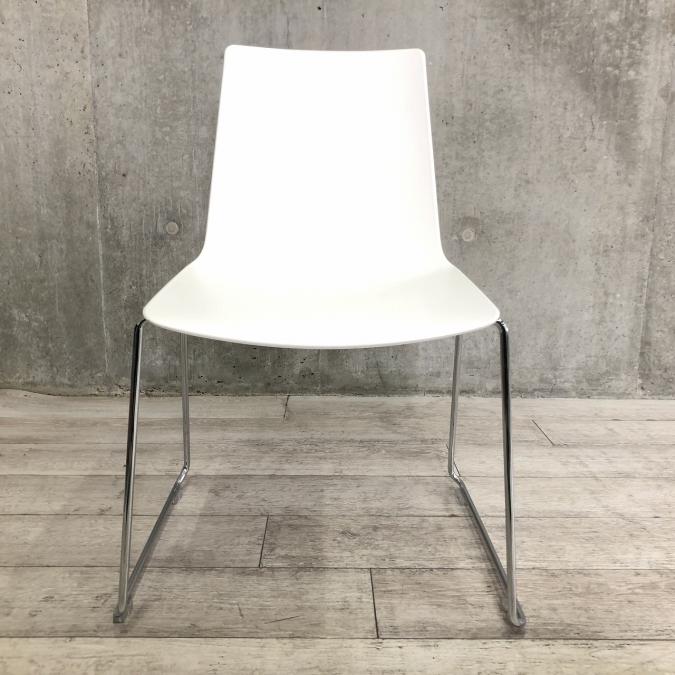 【リンケージ/オカムラ/スタッキング/ホワイト】
                        その他シリーズ
                                    中古
            