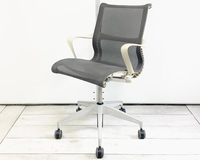 【中古】セトゥーチェア CQ51MAJHL 7HCCNNN4W30 Herman Miller/ハーマンミラー 肘付ローバックチェア 406192