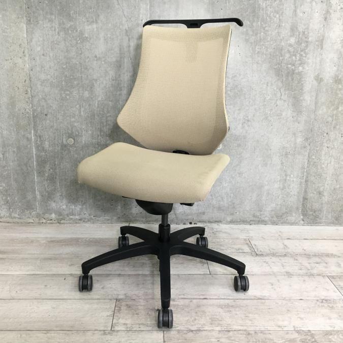 【由来はフィット＆フリーからきております！】イトーキ（ITOKI）エフチェア　メッシュ仕様　■色：ベージュ（サンドイエロー）　肘無し
                        エフメッシュ
                                    中古
            