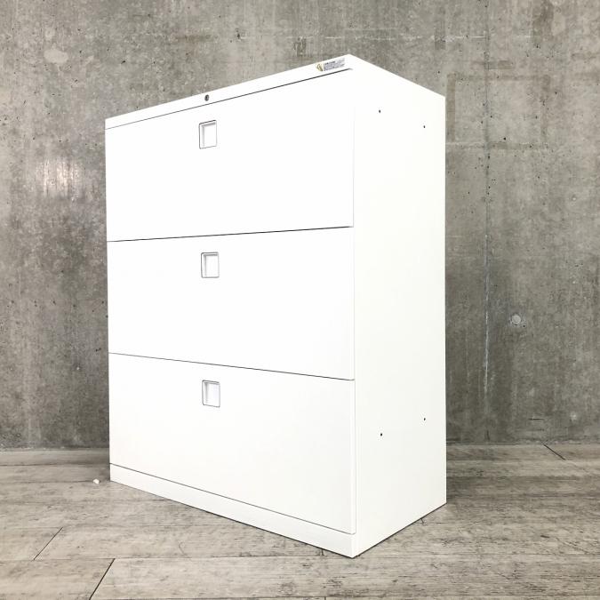 使い勝手よし！定番商品です！立川・八王子店　
■オカムラ/レクトライン/ホワイト/W900　D450　H1100
                        レクトライン
                                    中古
            