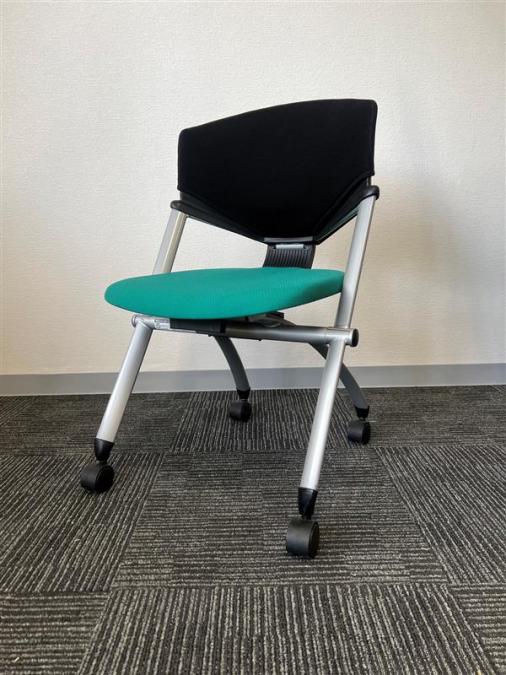 変わったデザインのチェア入荷しました！空間を選ばない万能チェアです。
                        その他シリーズ
                                    中古
            