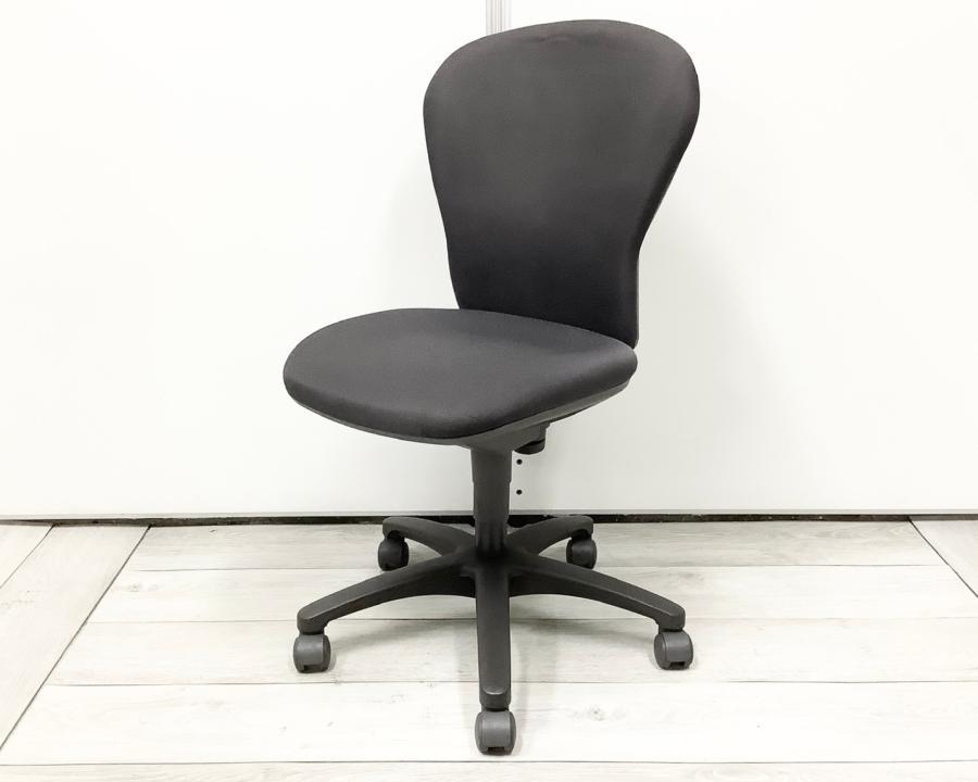 人気／定番　◆KOKUYO／コクヨ　◆LEGNO／レグノ ※横浜本店撮影画像※
                        レグノチェア
                                    中古
            