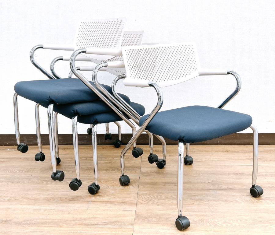 【4脚セットが1セット入荷】４脚セット⇒【高級感高め】デザイン性◎海外ブランドミーティングチェア◆vitra/ヴィトラ製ビザロール【RP】
                        ビザロール
                                    中古
            