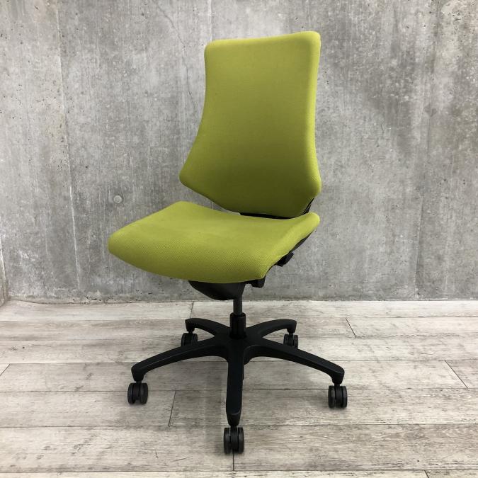 イトーキ製　エフシリーズ　モスグリーン　肘無しハイバックチェア！！
                        エフクロス
                                    中古
            