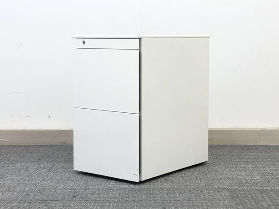 【フリーアドレスデスクとの相性バツグン！】■オカムラ　プロユニットシリーズ　3段ワゴン　ホワイト　■フラットフェイスなデザイン！
                        プロユニット
                                    中古
            