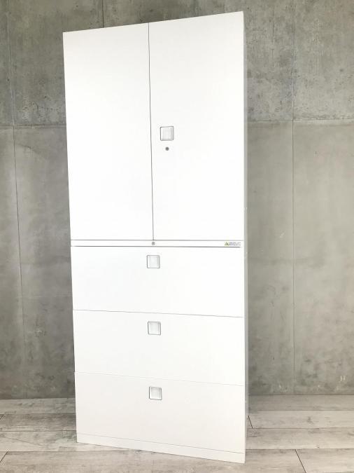 【追加入荷！】人気のレクトラインシリーズ！マルチハンドル仕様のため上段も下段も開けやすい！
■オカムラ/レクトライン/ホワイト
                        レクトライン
                                    中古
            