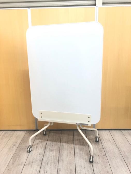 【2台入荷！】キャスター付きホワイトボードパーテーション！
                        その他シリーズ
                                    中古
            