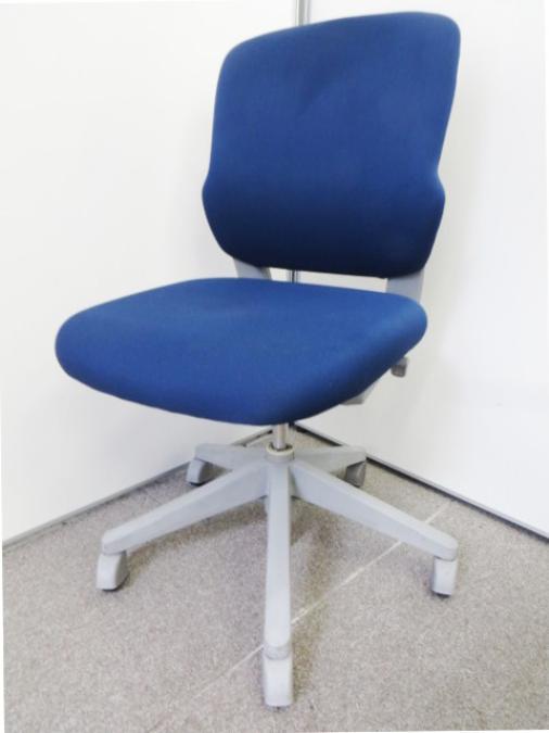 【お求めやすい価格のハイデザインチェア！　ゆったりと座りやすいオフィスチェアです！】■内田洋行　CN-2　ブルー
                        CN-2チェア
                                    中古
            