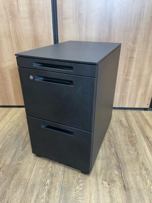 【1台入荷！ブラック色のワゴン！！】コクヨ　GTワゴン　ブラック　3段ワゴン　2020年製
                        GTワゴン
                                    中古
            