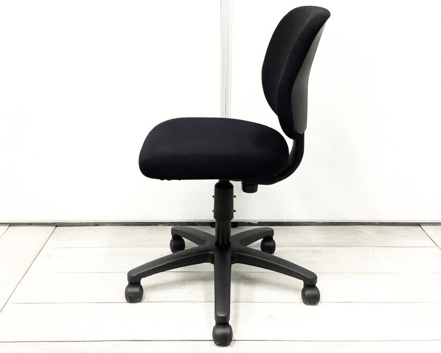 ソファ KOKUYO チェア chair 肘掛け椅子 イス いす コクヨソ 中古】イーザチェア コクヨ/KOKUYO 肘無ローバックチェア 410605