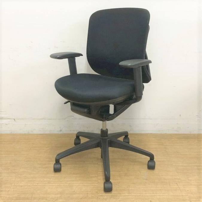 人気★イナバ　イエラ　ローバックタイプ　クロスカバー付き　嬉しい可動肘・ランバーサポート付き
                        yera
                                    中古
            