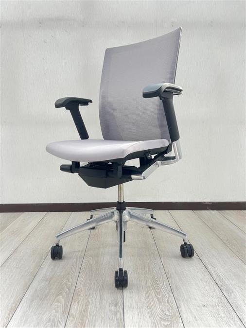 【イトーキの人気高級チェア！数が揃います！】ヴェント　ハイバック　肘付　グレー【執務スペースは勿論、会議室にもオススメです！】
                        ヴェントチェア
                                    中古
            