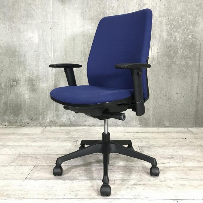 【ローコストチェア入荷いたしました！】
                        その他シリーズ
                                    中古
            