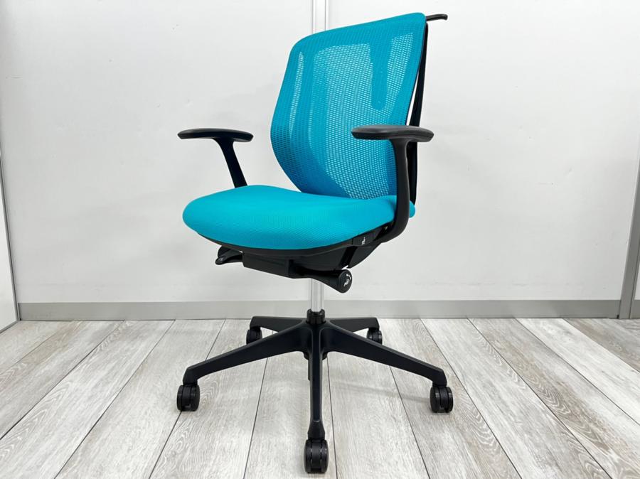 【¥29,900→¥18,000！】商品入替40％OFF！オカムラ（okamura）シルフィチェア　■色：ライトブルー　固定肘付き【β2306】
                        シルフィーメッシュ
                                    中古
            