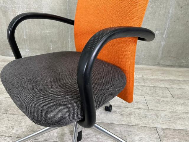 【中古】T-Chair vitra/ヴィトラ 肘付ハイバックチェア 412818