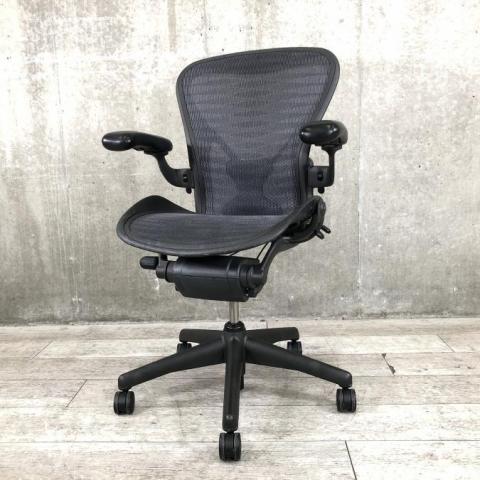 新入荷 美品 Herman Miller ハーマンミラー アーロンチェア   A