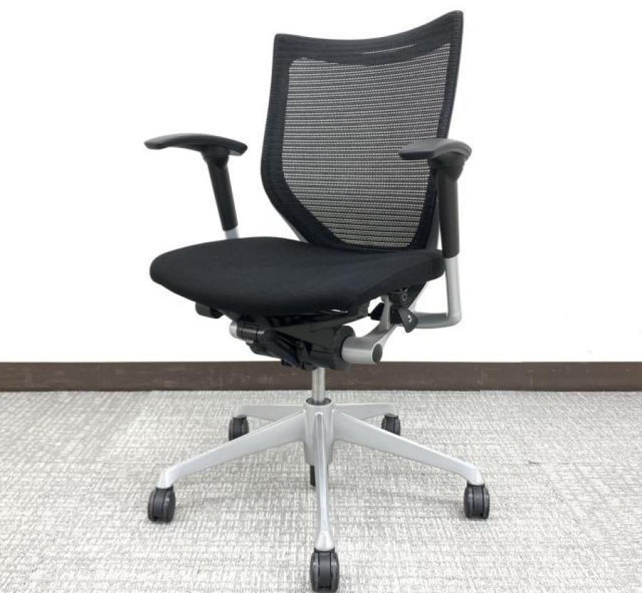 【在庫入替セール品！】◇【中古市場でも人気が高い！】オカムラ（okamura）バロンチェア　■色：ブラック　可動肘タイプ
                        バロンチェア
                                    中古
            