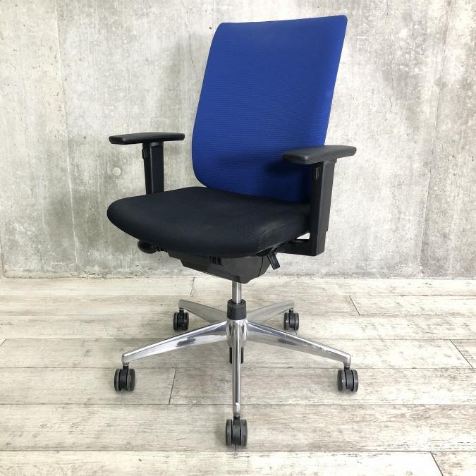 【コクヨ製定番商品！】コクヨ　ウィザードチェア■布地：ブルー×ブラック色　可動肘付き
                        ウィザードチェア
                                    中古
            