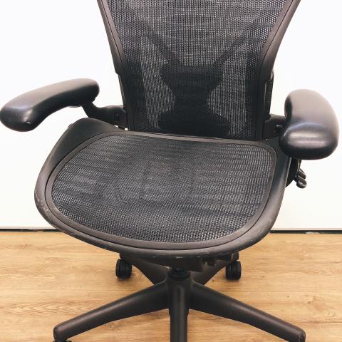 【中古】アーロンチェア（ポスチャー　フル装備） AE113AWB Herman Miller/ハーマンミラー 肘付ハイバックチェア 414602