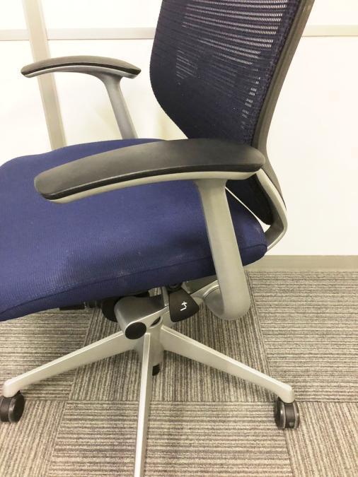 【訳あり】オカムラ（okamura）バロンチェア ハイバック メッシュ 訳あり】オカムラ（okamura）バロンチェア ハイバック メッシュ