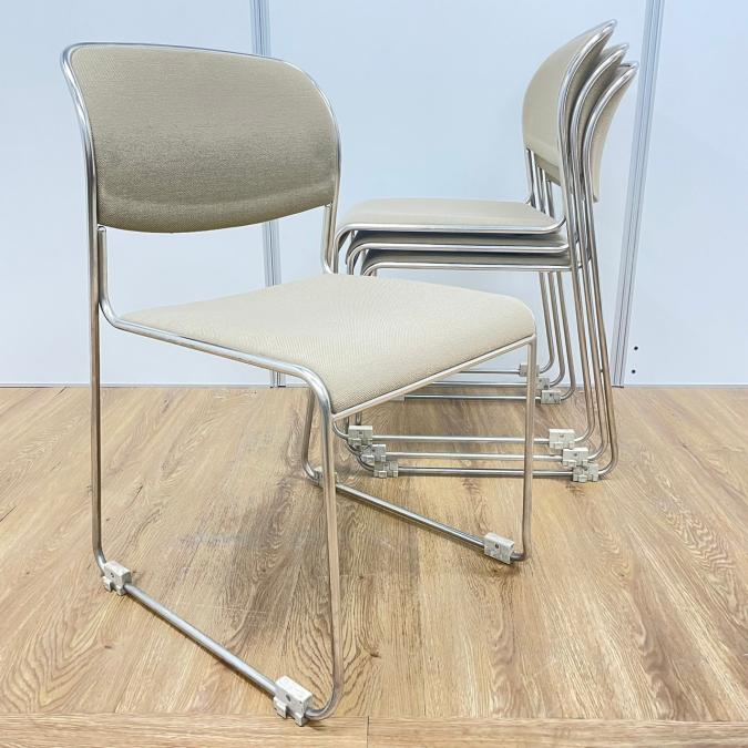 【4脚セット】会議やセミナーにおすすめ　スタッキングチェア！！
                        その他シリーズ
                                    中古
            