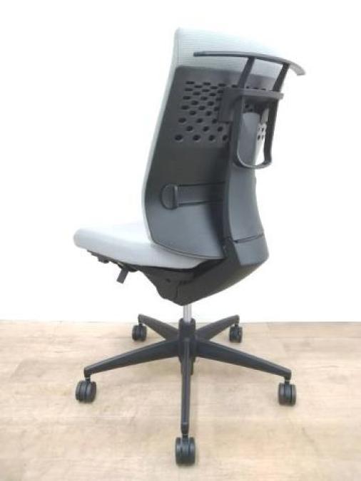 【中古】ウィザード3 樹脂 コクヨ/KOKUYO 肘無ハイバックチェア 415022 - 中古オフィス家具ならオフィスバスターズ