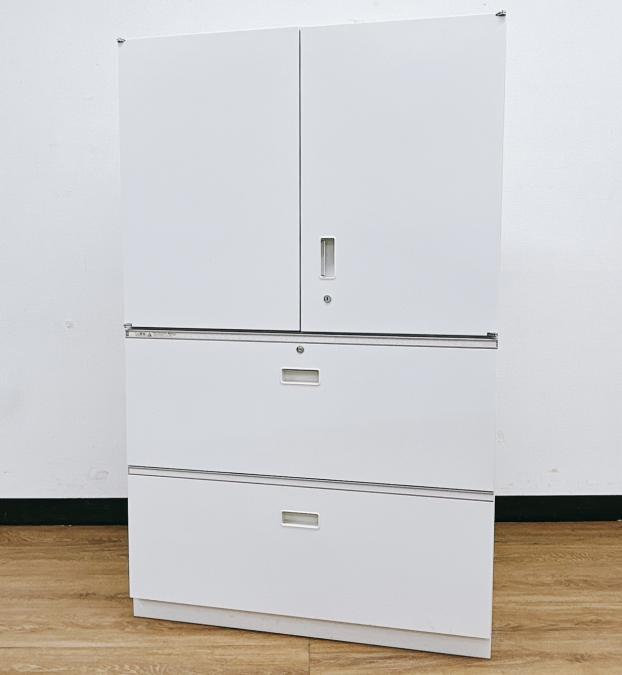 【限定4セット入荷】【鍵付き】コンパクトな高さ＝1450ｍｍシンライン (THIN LINE)上下書庫※上：2段両開き+下：2段ラテラルセット◆イトーキ製【RP】
                        シンライン
                                    中古
            