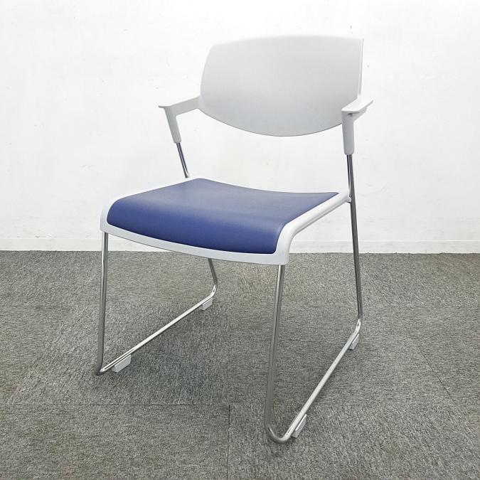 【8脚入荷】【在庫入替】コクヨのスタッキングチェア入荷！中古　スタック　ミーティング　会議　チェア　収納
                        サティオ
                                    中古
            